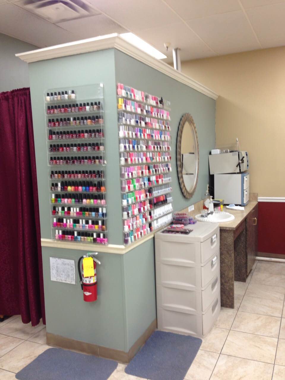 Cần Bán Tiệm Nails Giá 45K In Thomasville, GA