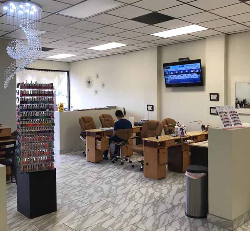 Cần Thợ Nails  Làm Chân Tay Nước Gấp In Waco Texas