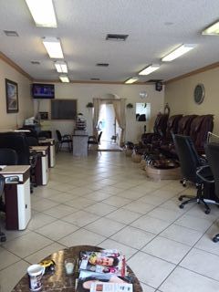 Sang Tiệm Nail In Naples, FL