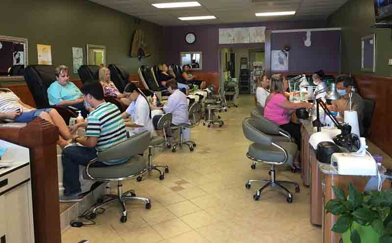 Cần Thợ Nails In Radford, VA