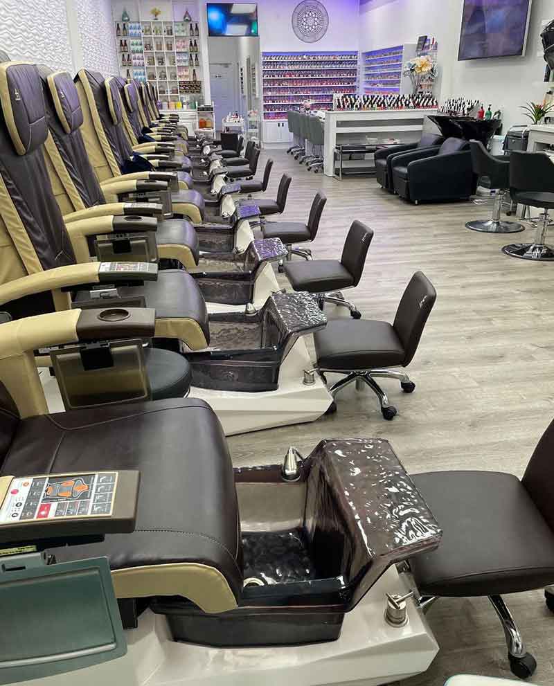 Cần Bán Gấp Tiệm Nail Good Location Vùng Houston Texas
