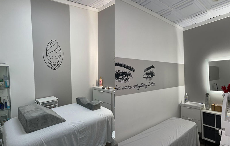 Cần Bán Gấp Tiệm Nail Good Location Vùng Houston Texas