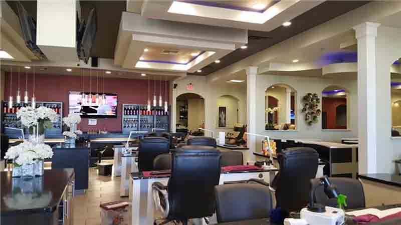 2 Tiệm Nails Lớn Nhất Vùng  Lubbock - Texas Cần Thợ Nails