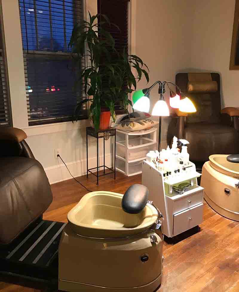 Cần Thợ Nails In Greeneville, TN