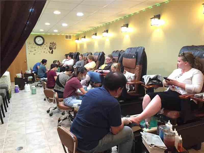 Cần sang tiệm nail tiểu bang North Dakota