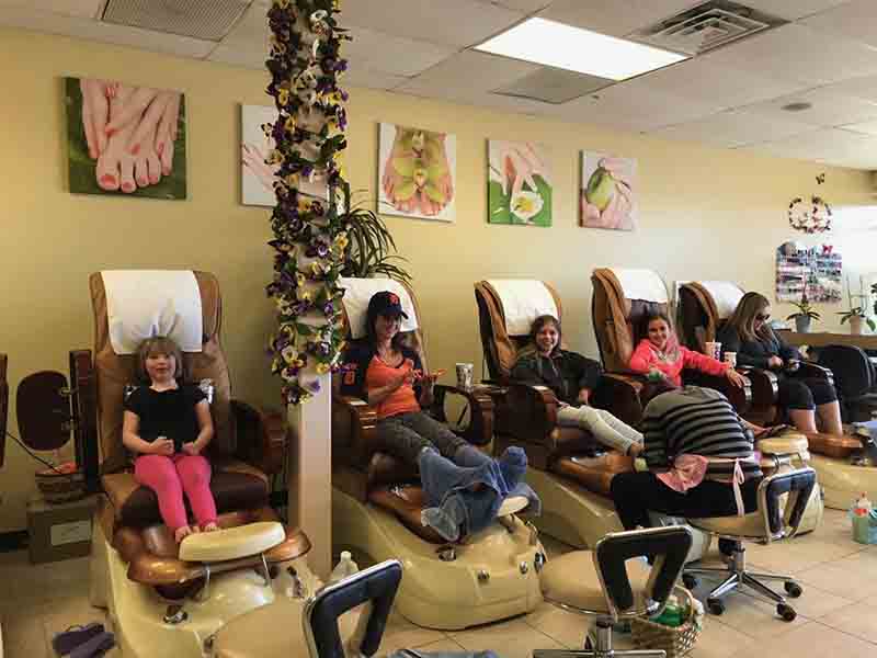 Cần Sang Tiệm Nail In CLINTON-TOWNSHIP, MI