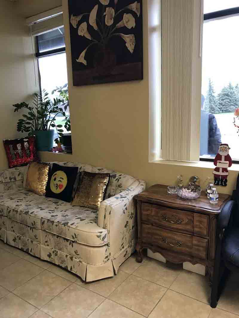 Cần Sang Tiệm Nail In CLINTON-TOWNSHIP, MI