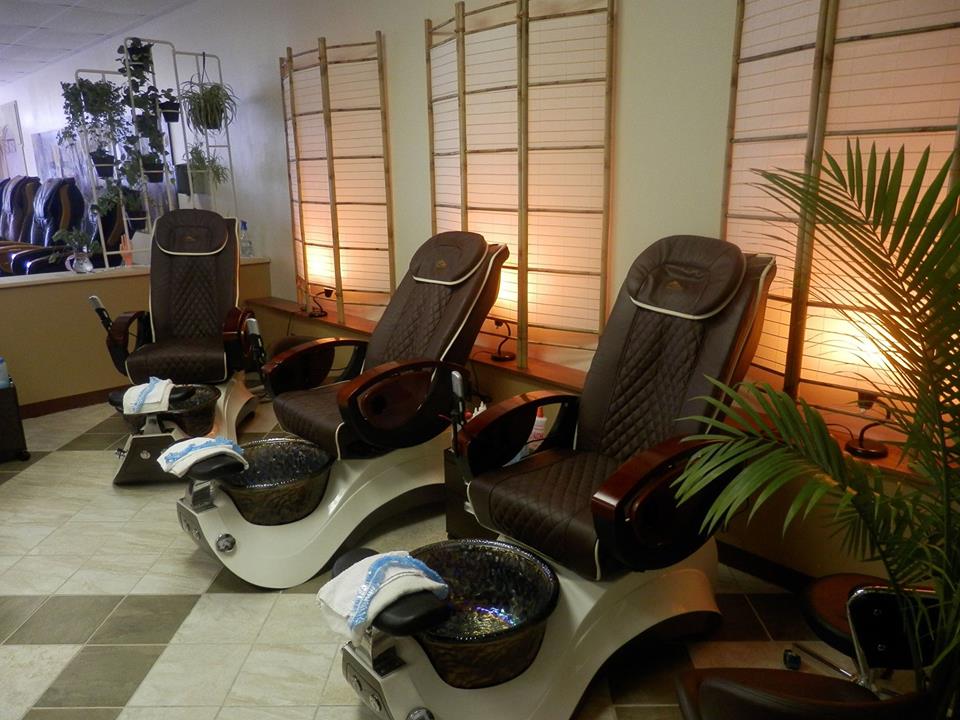Cần Thợ nails In Kendallville, IN