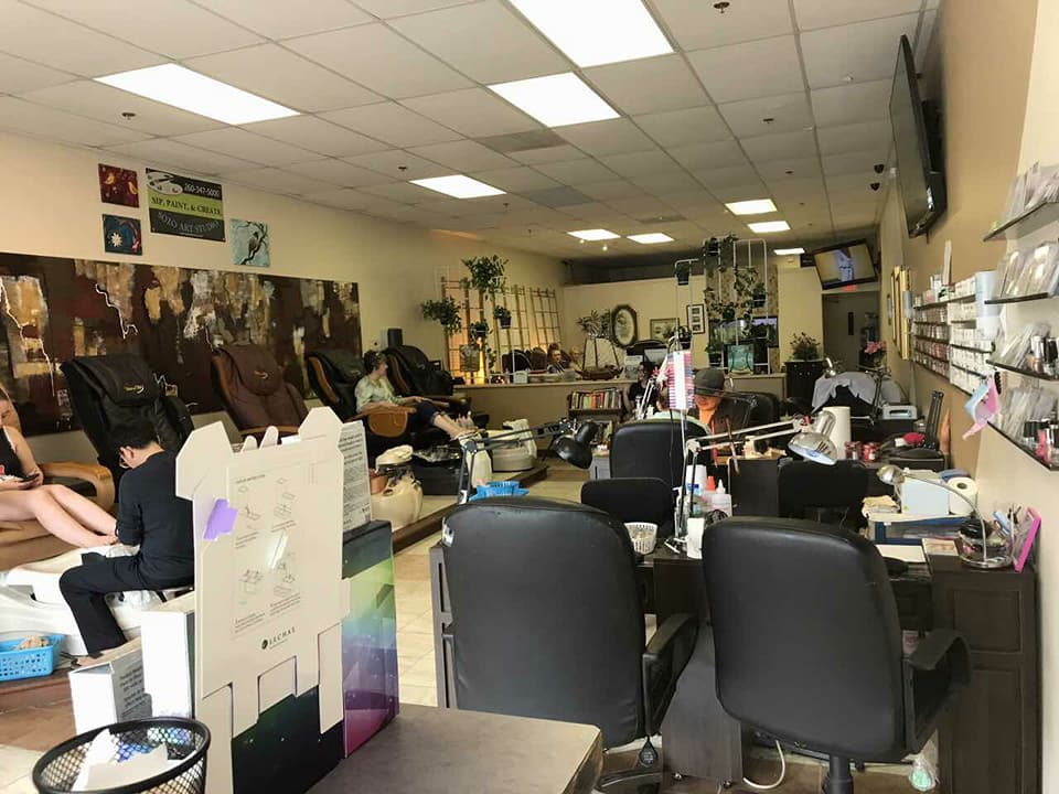 Cần Thợ nails In Kendallville, IN