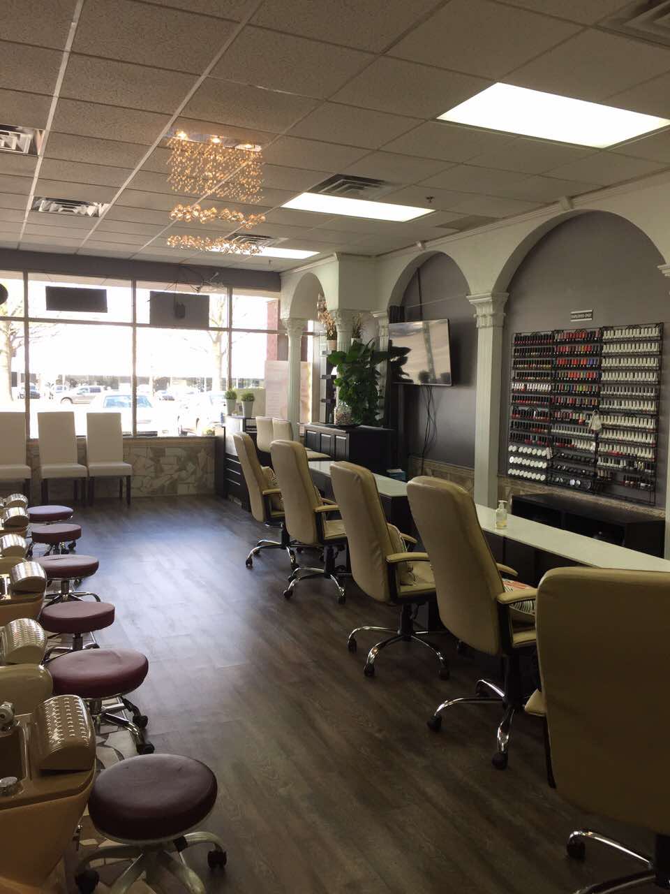 Cần Sang Tiệm Nail Vùng Alpharetta, Roswell Giá Bán 63K