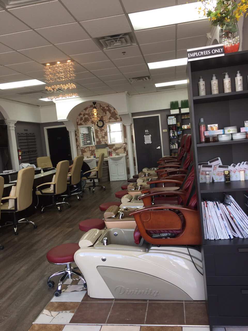 Cần Sang Tiệm Nail Vùng Alpharetta, Roswell Giá Bán 63K