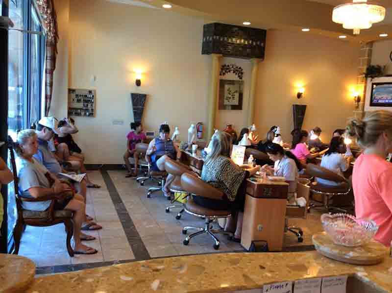 Cần Thợ Nails Biết Làm Shellac, Chân Tay Nước, Dip, Bao Lương Từ $900