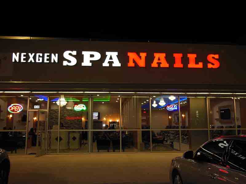 Cần Sang Tiệm Nail Good Income, Good Location