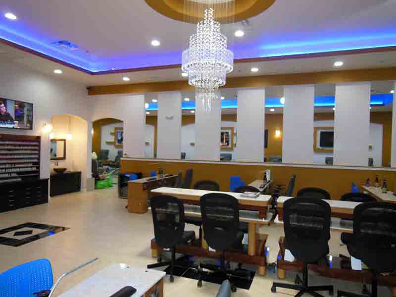 Cần Sang Tiệm Nail Good Income, Good Location