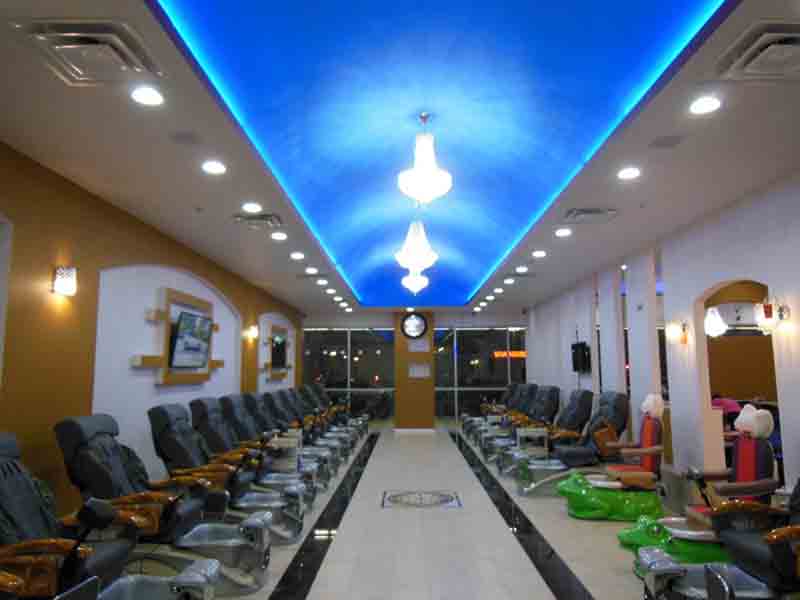 Cần Sang Tiệm Nail Good Income, Good Location