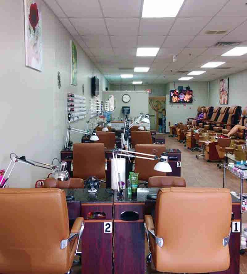 Cần Bán Tiệm Nail Good Income In PA