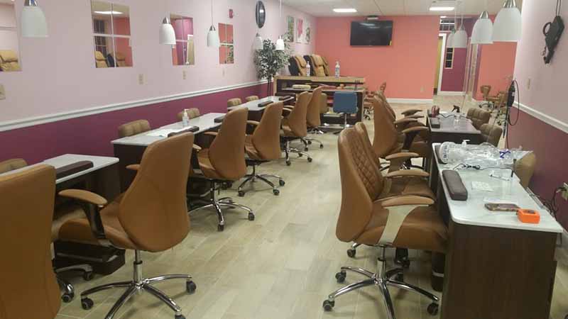 Cần Sang Tiệm Nails Đông Khách Income Cao Vùng Gorham ME