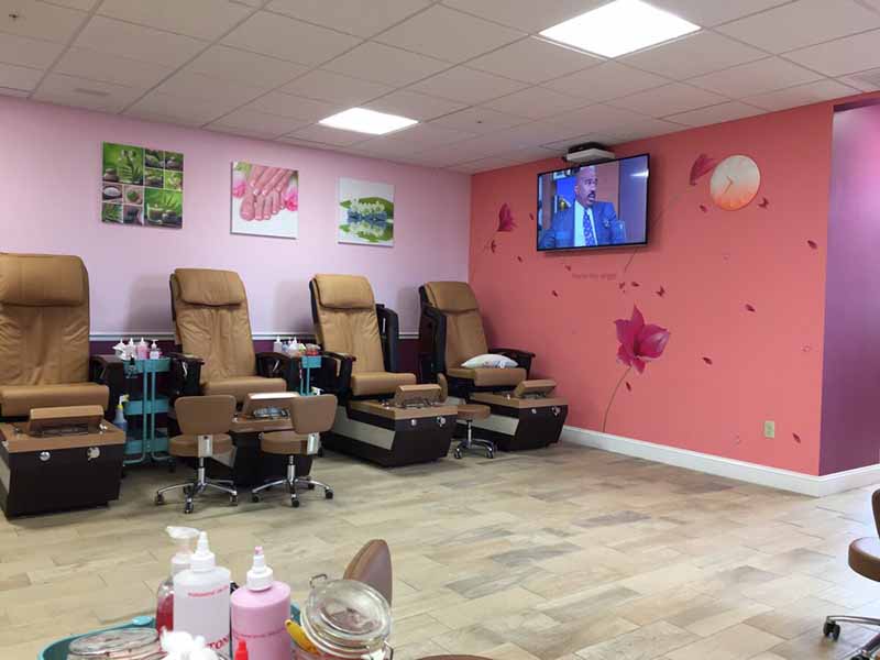 Cần Sang Tiệm Nails Đông Khách Income Cao Vùng Gorham ME