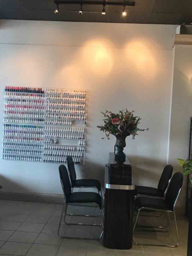 Cần Bán Tiệm Good Location, Good Income In Missouri