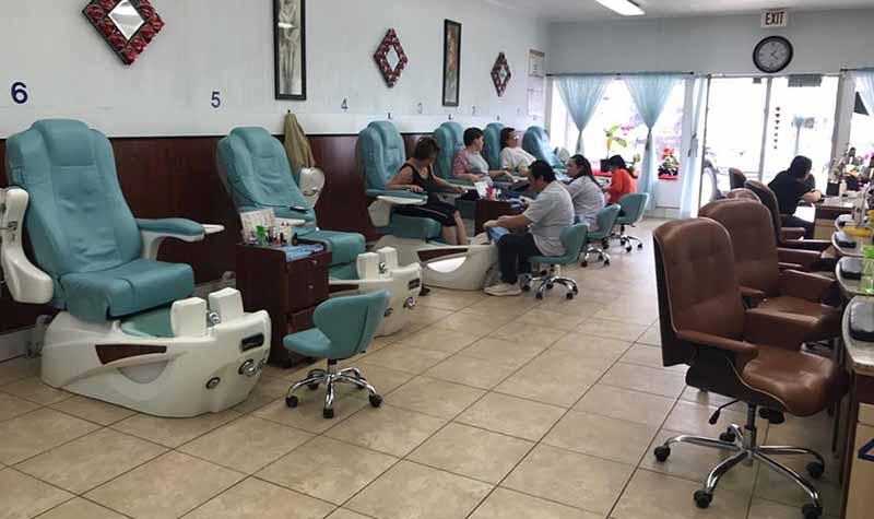 Cần Bán Tiệm Nail Duy Nhất Khu Mỹ Trắng Thành Phố Rawlins Wyoming
