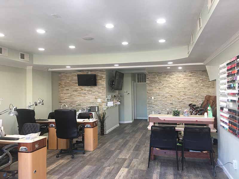 Cần Thợ Nails Biết Làm Đủ Thứ In Damascus MD