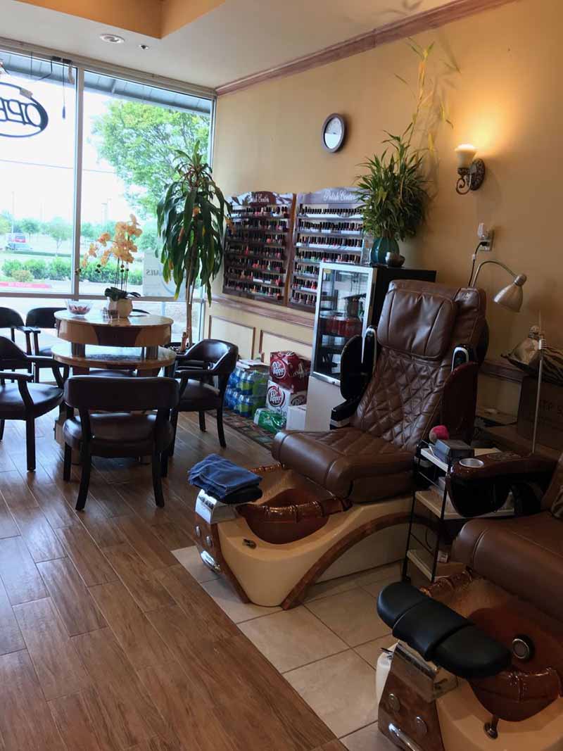 Cần Sang Tiệm Nails Mới Remodel Vùng Wylie & Murphy TX
