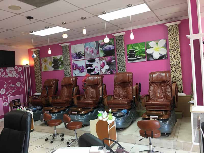 Cần Sang Gấp Tiệm Nails In Manakin Sabot Virginia