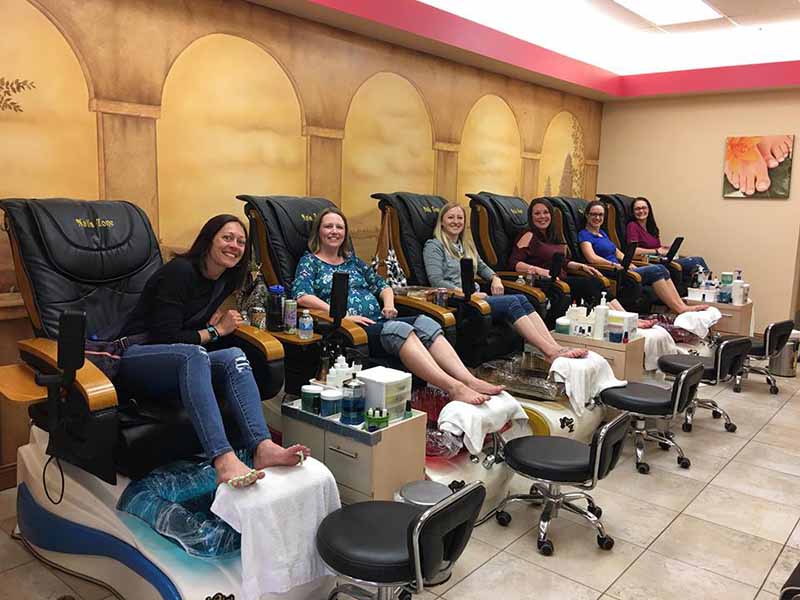 Cần Gấp Thợ Nails, Bao Lương Or Ăn Chia Income Ổn Định Good Tip Vùng Market Dr Stillwater, Minnesota