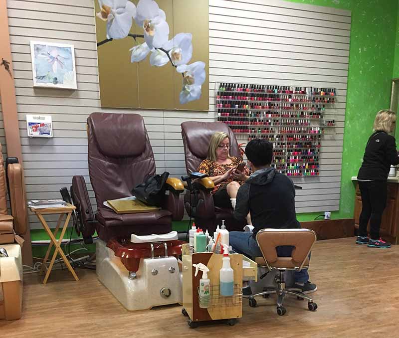 Cần Sang Tiệm Nail Trong Mall Khu Đông Khách Rent Rẻ Giá Nails Cao In Bismarck North Dakota