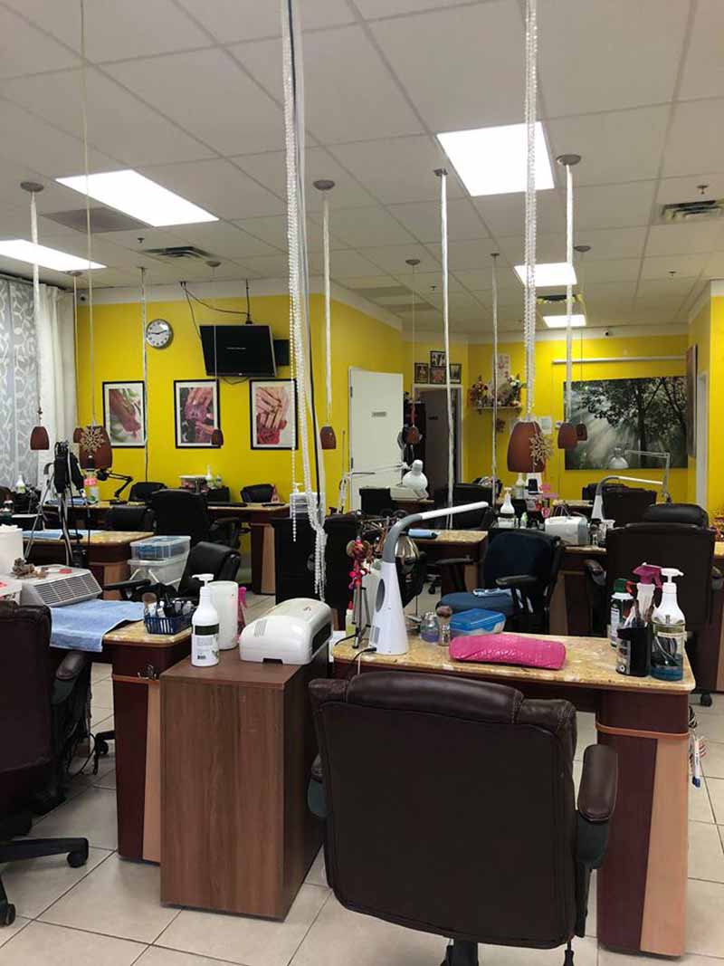 Cần Gấp Thợ Nails Biết Làm Everything In Albertville MN