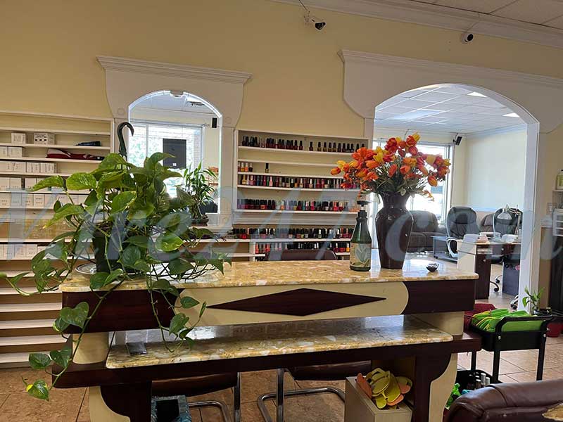 Cần Bán Tiệm Nails In Roanoke, AL Hoặc Tìm Người Chung Vốn