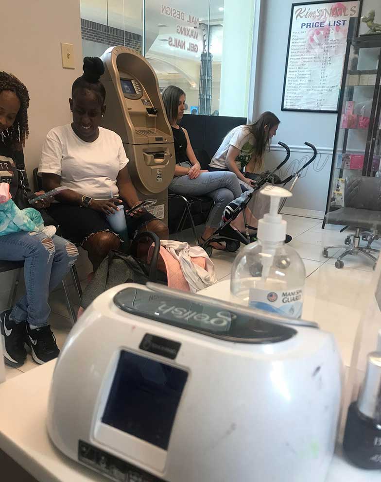 Cần Sang Tiệm Nail Khu Đông Đúc Ở Delaware