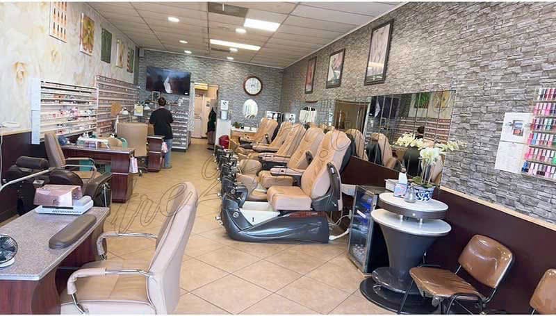 Cần Sang Tiệm Nails Vùng Palmdale CA.