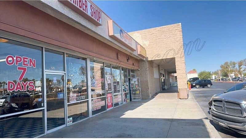 Cần Sang Tiệm Nails Vùng Palmdale CA.