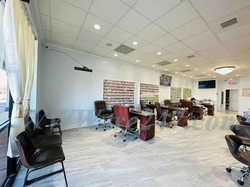 Sang Tiệm Nail Vùng Clarksville TN