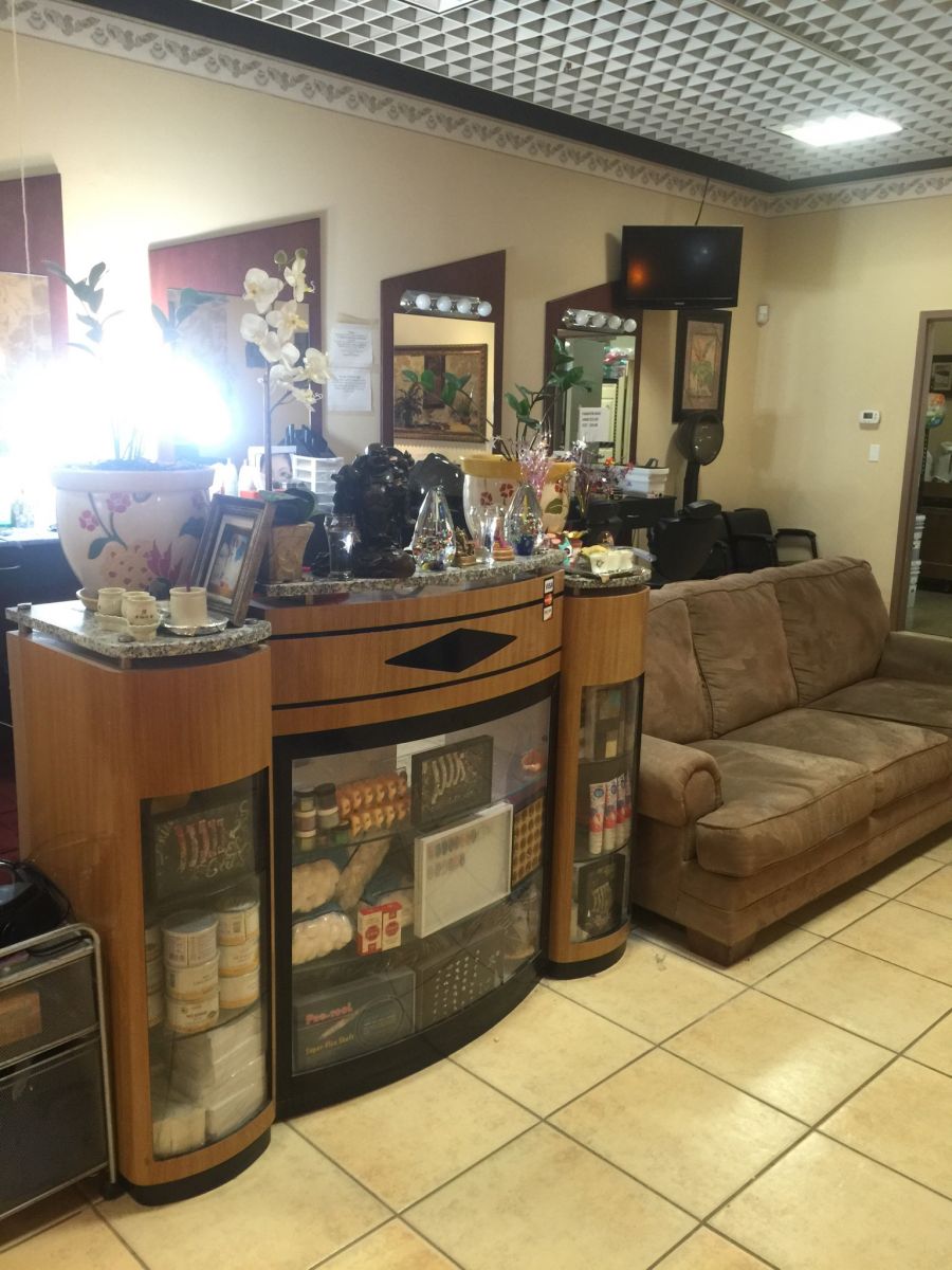 Bán Tiệm Nails In Youngstown, OH