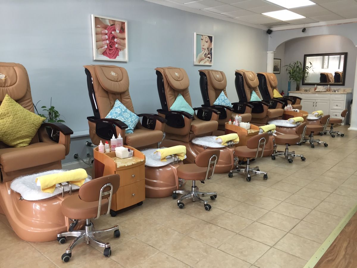 Cần Thợ Nails In Peachtree Corners, GA