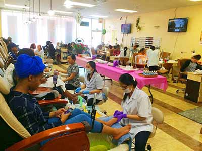 Cần Nhiều Thợ Nails