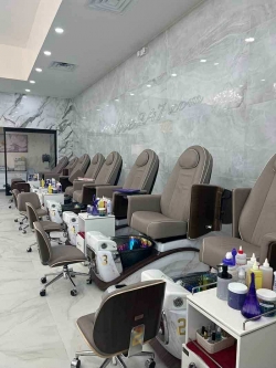 Cần Thợ Nails Làm Việc Tại Orangeburg, South Carolina – Lương $2000/tuần