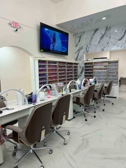 Cần Thợ Nails Làm Việc Tại Orangeburg, South Carolina – Lương $2000/tuần