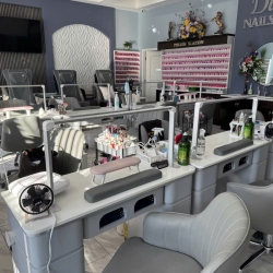 Sang Lại Tiệm Nail Khu Harrisburg, Pennsylvania – Giá $130,000