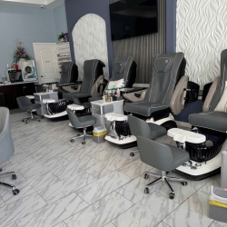 Sang Lại Tiệm Nail Khu Harrisburg, Pennsylvania – Giá $130,000