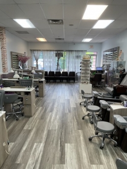 Tiệm Nail Cần Sang Ở Bear, Delaware – 6 bàn, 5 ghế