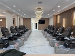 Tiệm Nail Tuyển Thợ Tại Elmwood Park, New Jersey – Tay chân nước, Dip, Everything