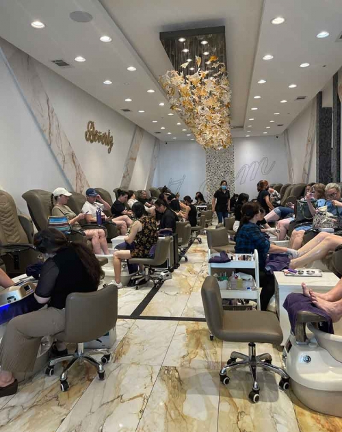 Tiệm Nail Sang Lại Georgetown, Texas