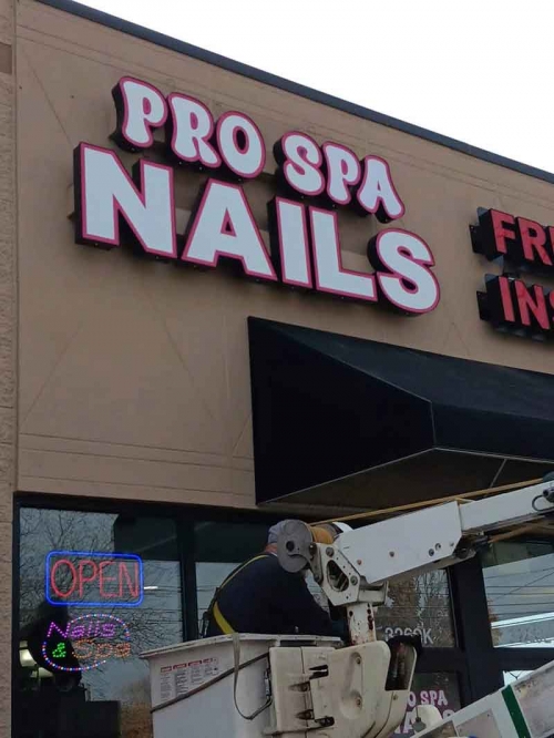 Tiệm Nail Sang Lại Indianapolis, Indiana
