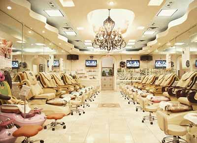 Tuyển Thợ Nails & Eyeslash